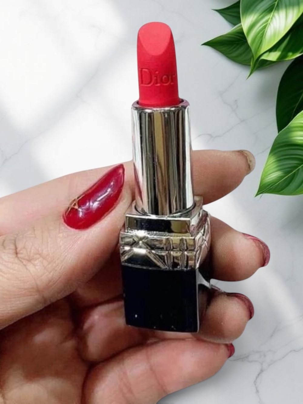 🎀 Dior Mini Perfume Gift Set – 5ml Fragrance Collection + Lipstick 🎀 - Picture 4 of 9